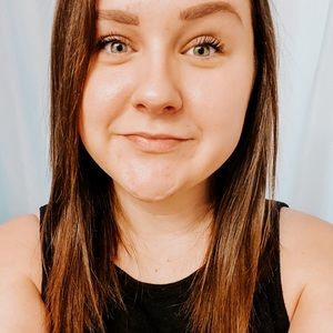 Meet your Posher, Janelle